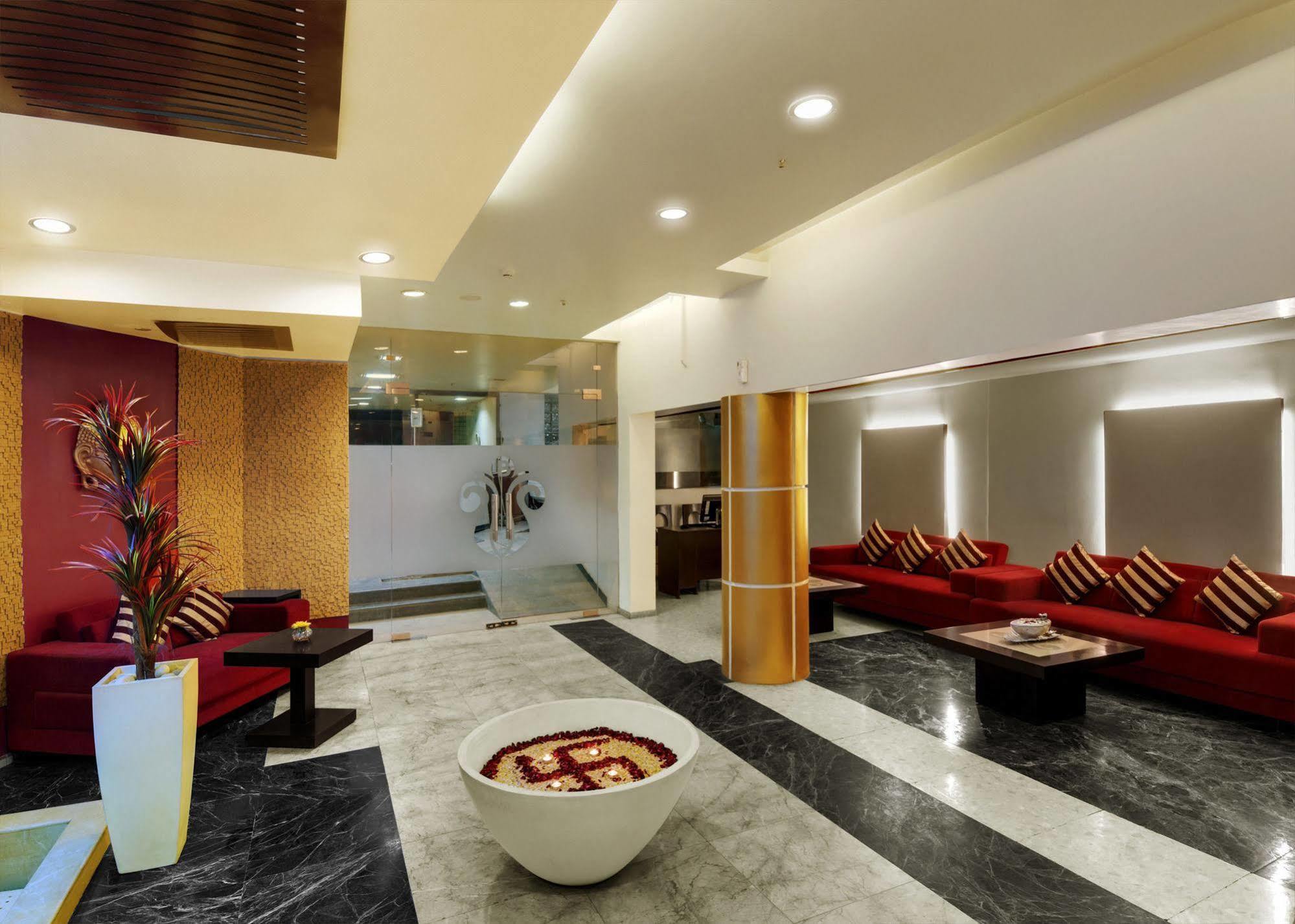 The White Klove Hotel