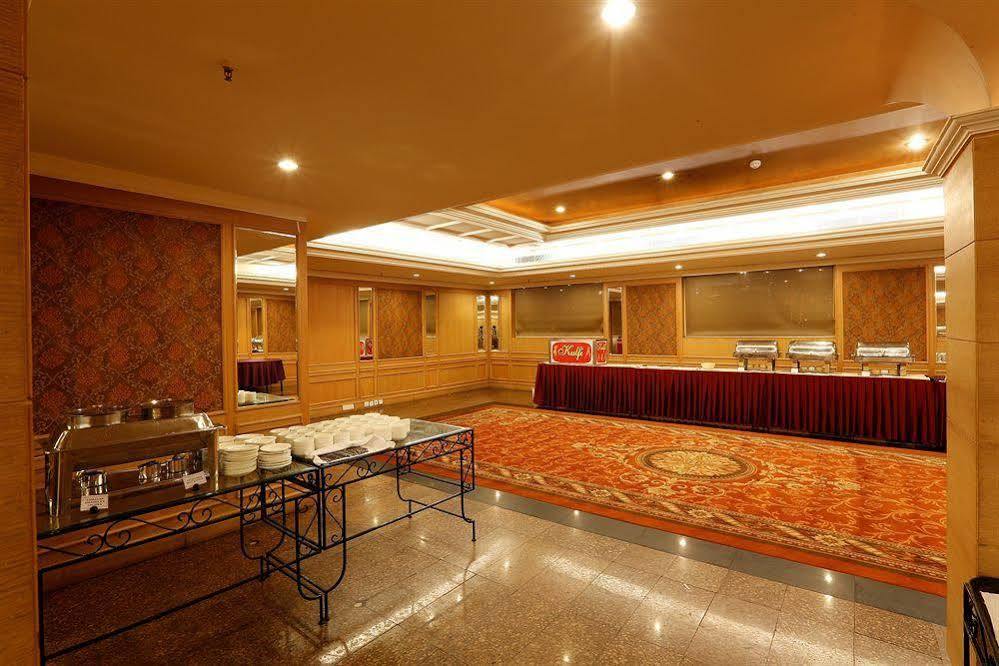 Townhouse 517 La Sapphire Near Delhi Airport Hotel 4*