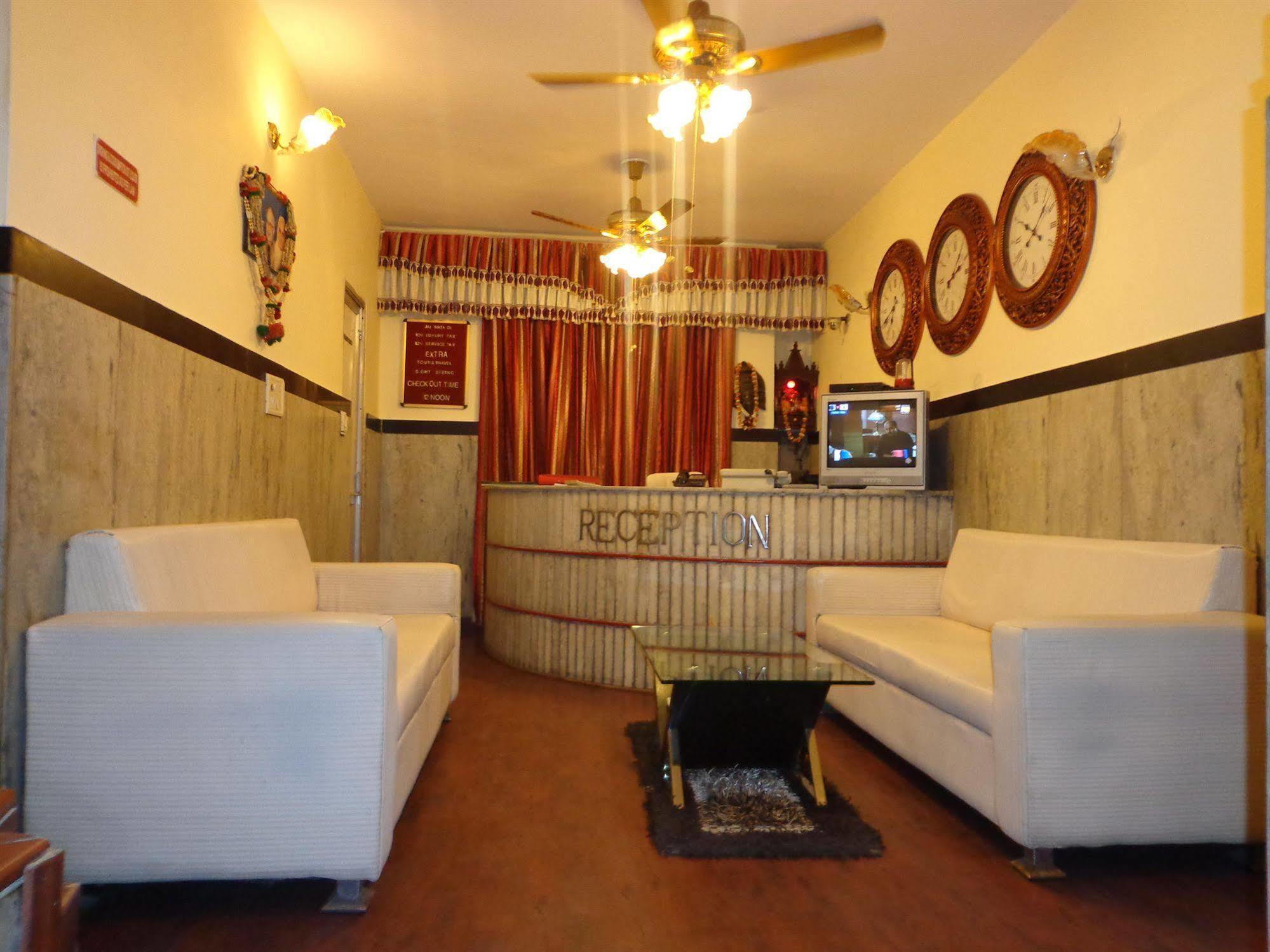 Lal's Haveli Hotel