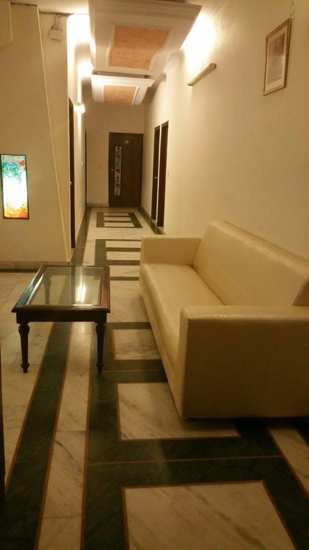 Hotel Treebo Paras International Delhi (National Capital Territory of India)