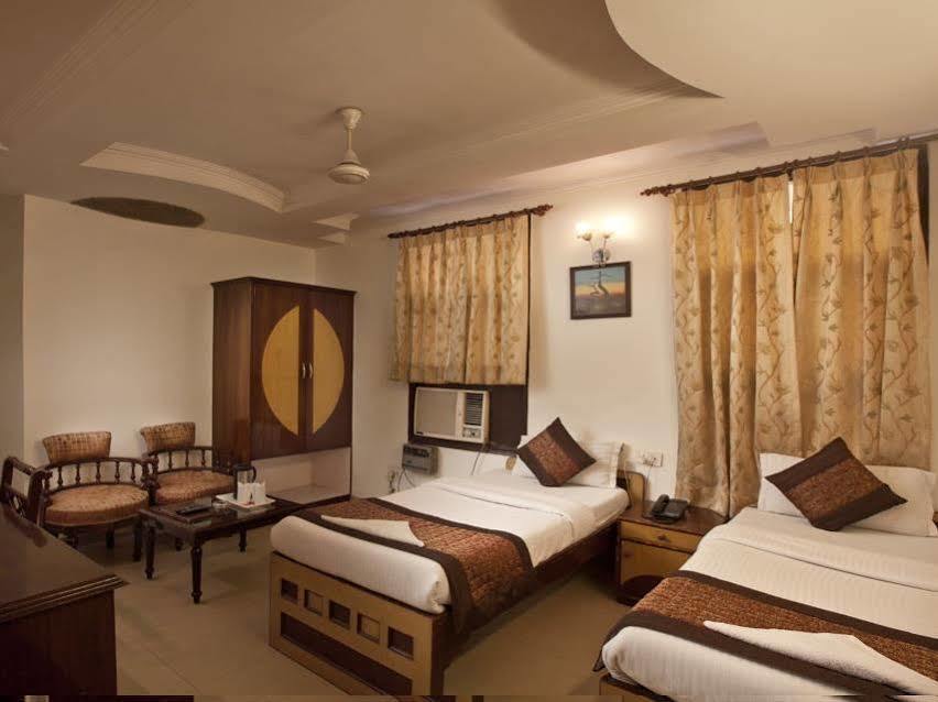 Treebo Paras International 3* Delhi (National Capital Territory of India)