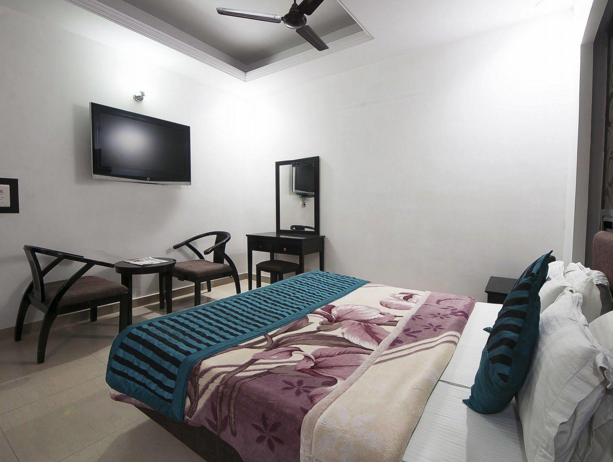 Sunrise Hotel