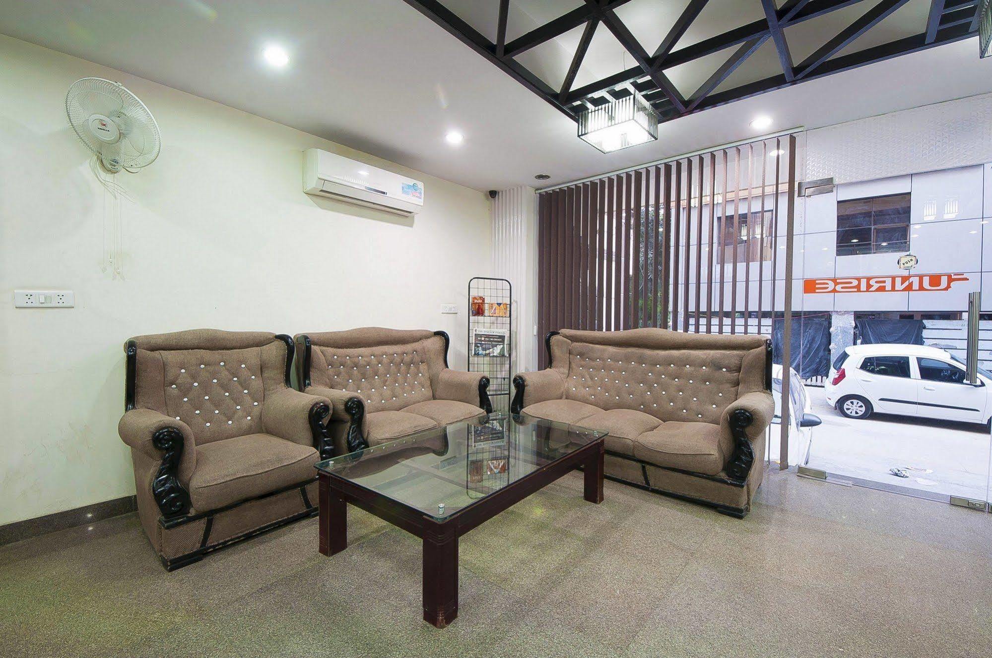 Sunrise Hotel 3*