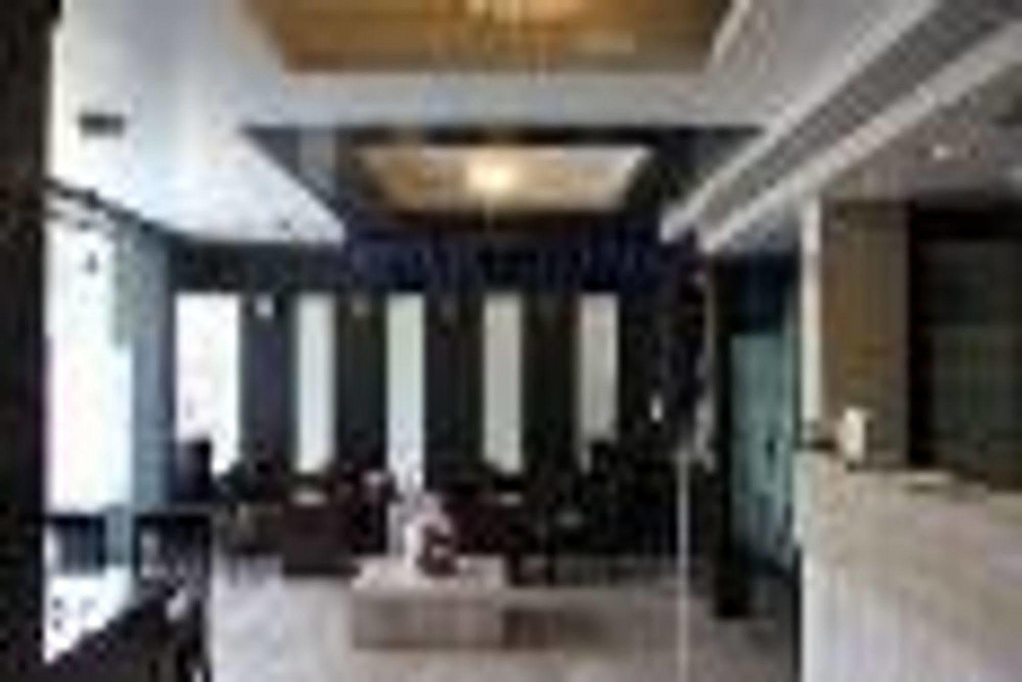 Hotel Treebo Premium Relax Patel Nagar