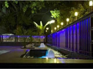 Hotel Treebo Premium Relax Patel Nagar