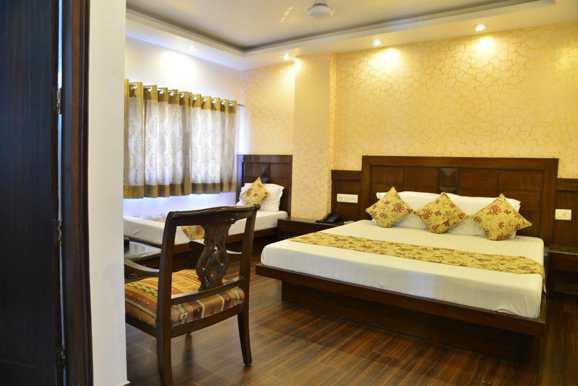 Amax 2* New Delhi