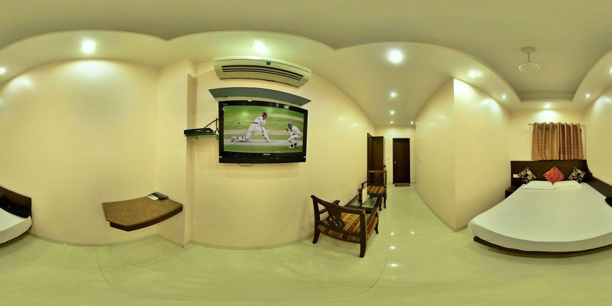 Hotel Amax 2*