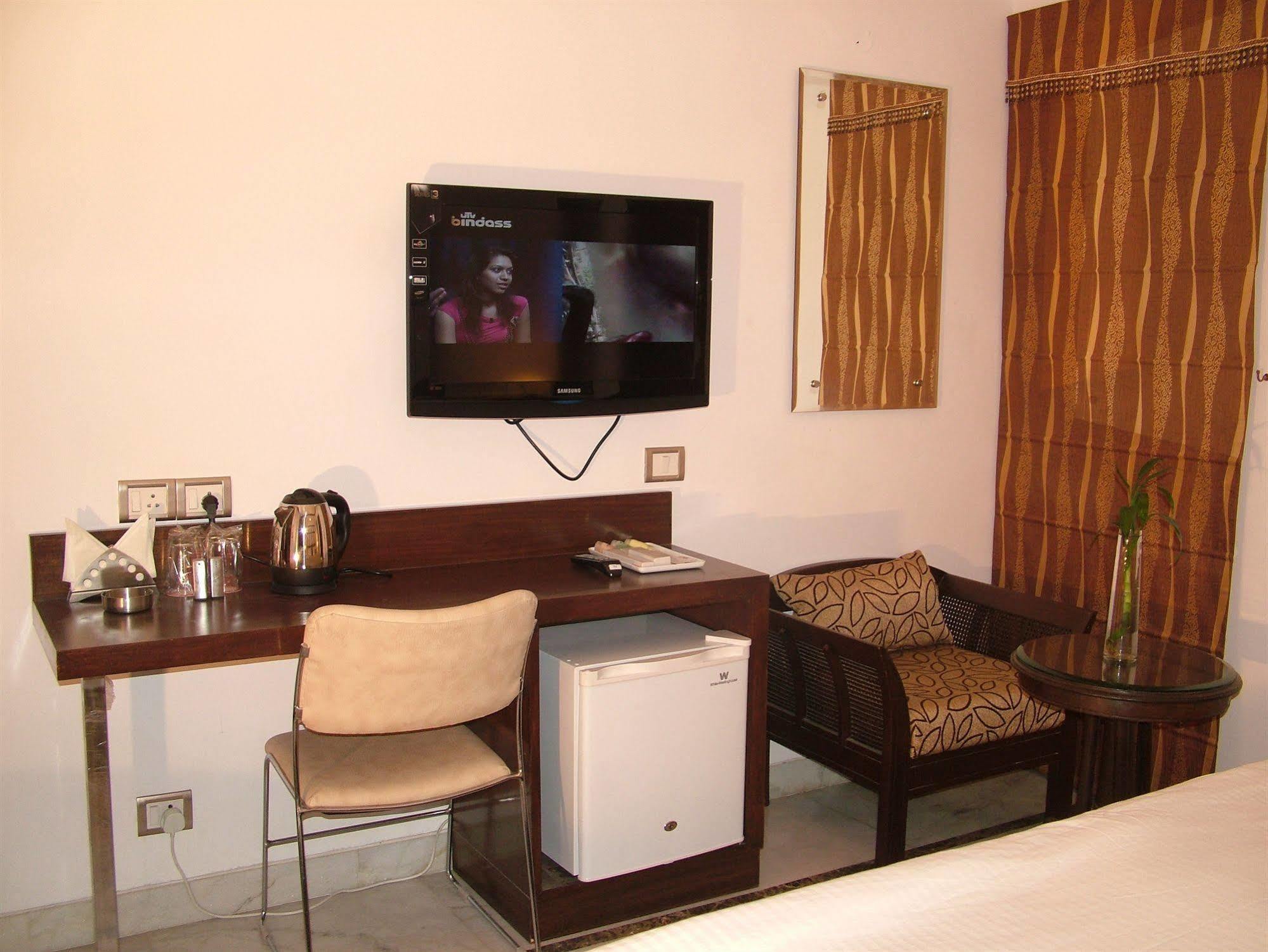 Hotel Citi International 3*