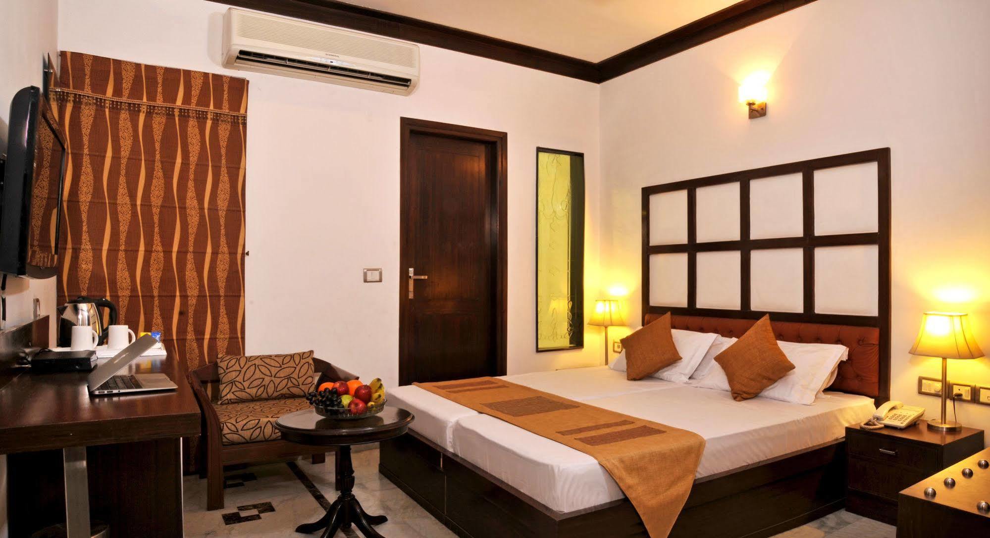 Citi International 3*