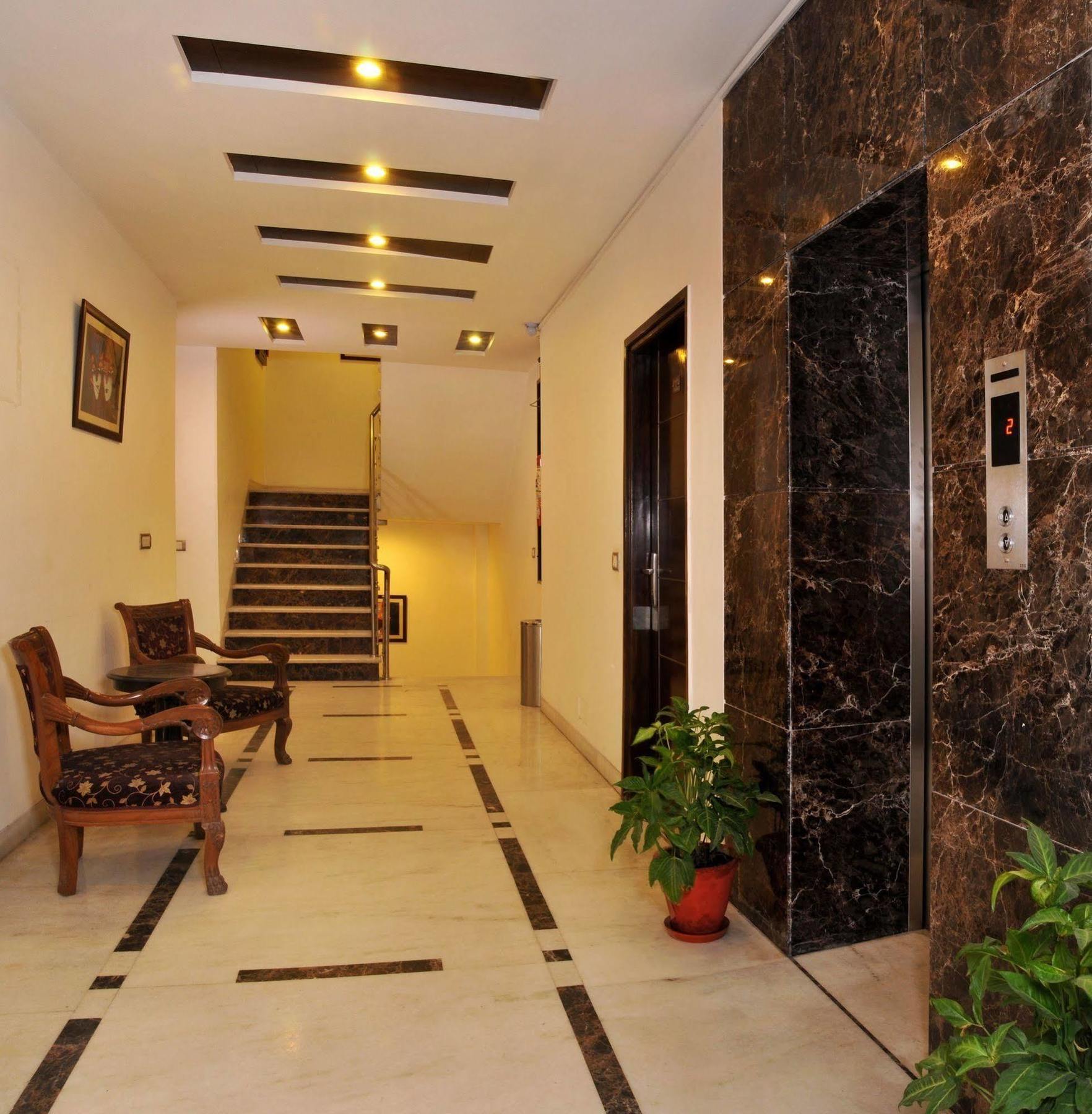 Citi International Hotel 3*
