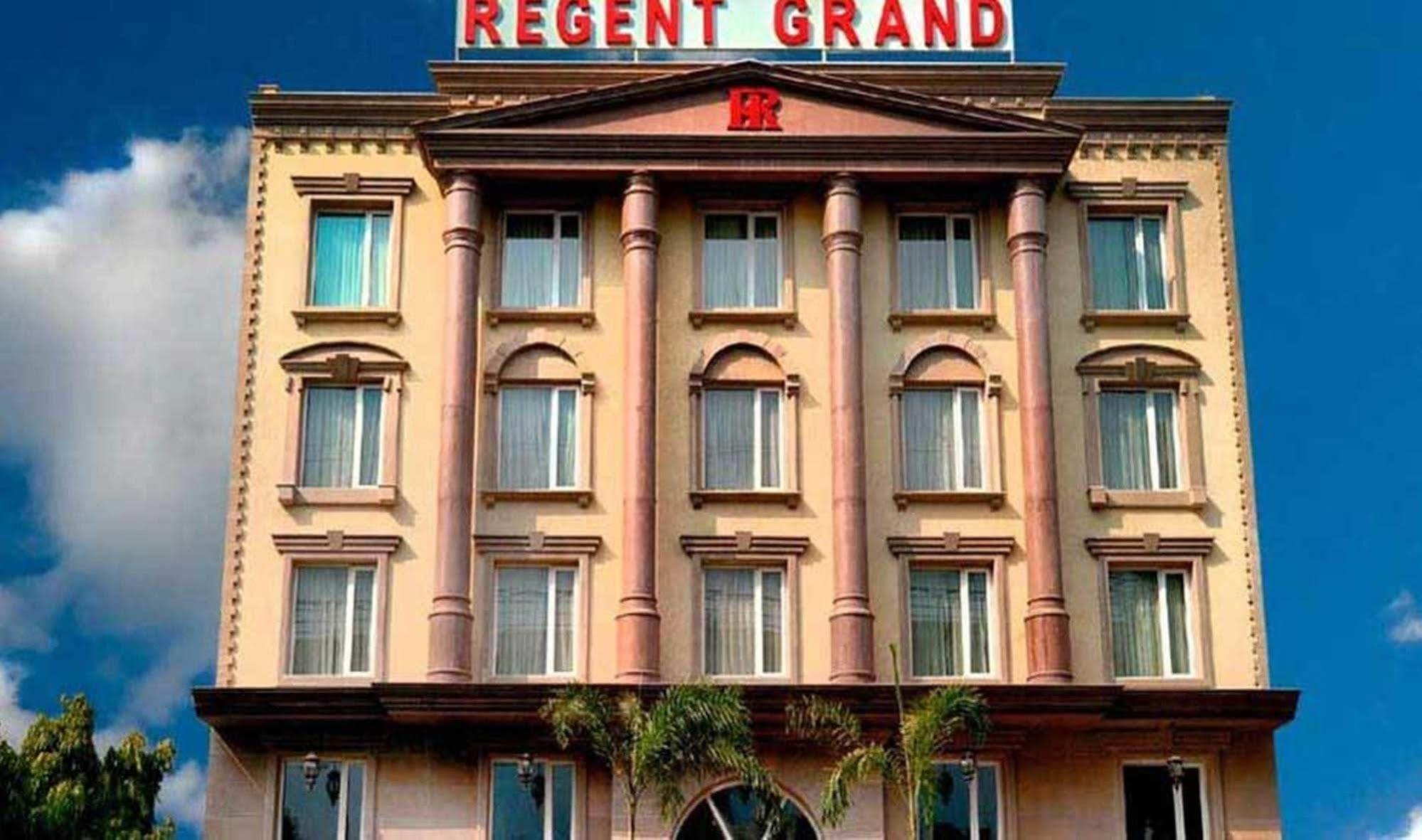 Hotel Regent Grand New Delhi