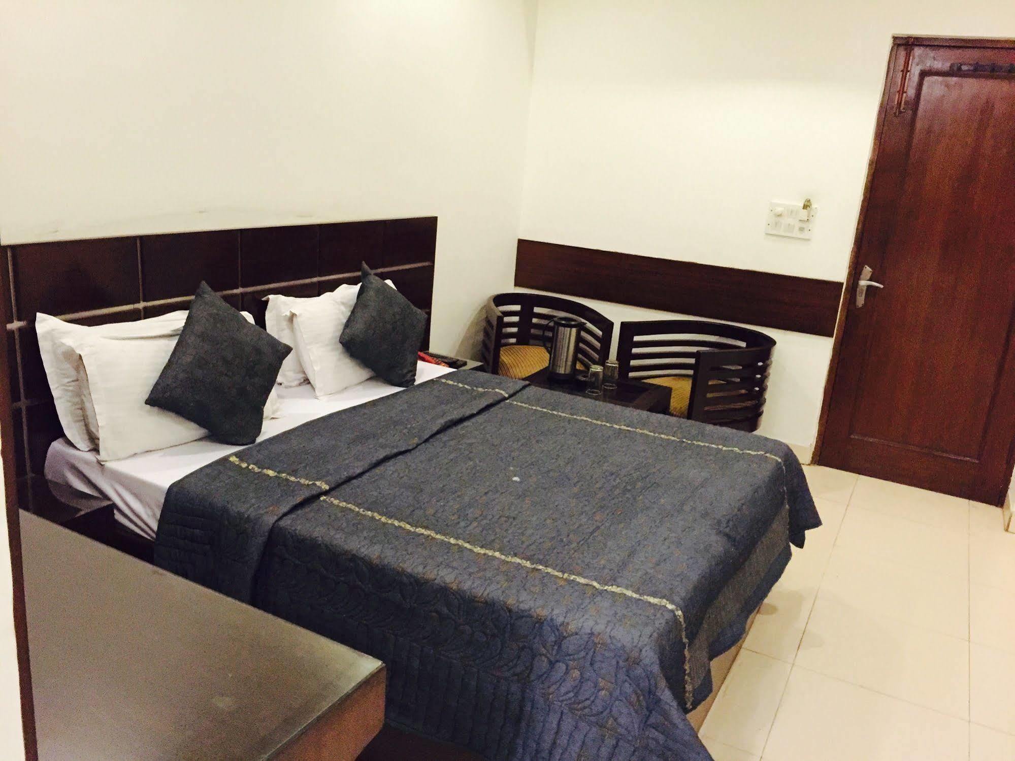 Sun International Hotel