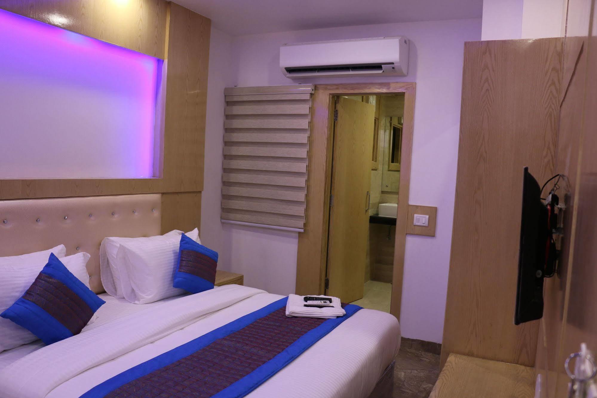 Palace Deluxe - Paharganj - Hotel
