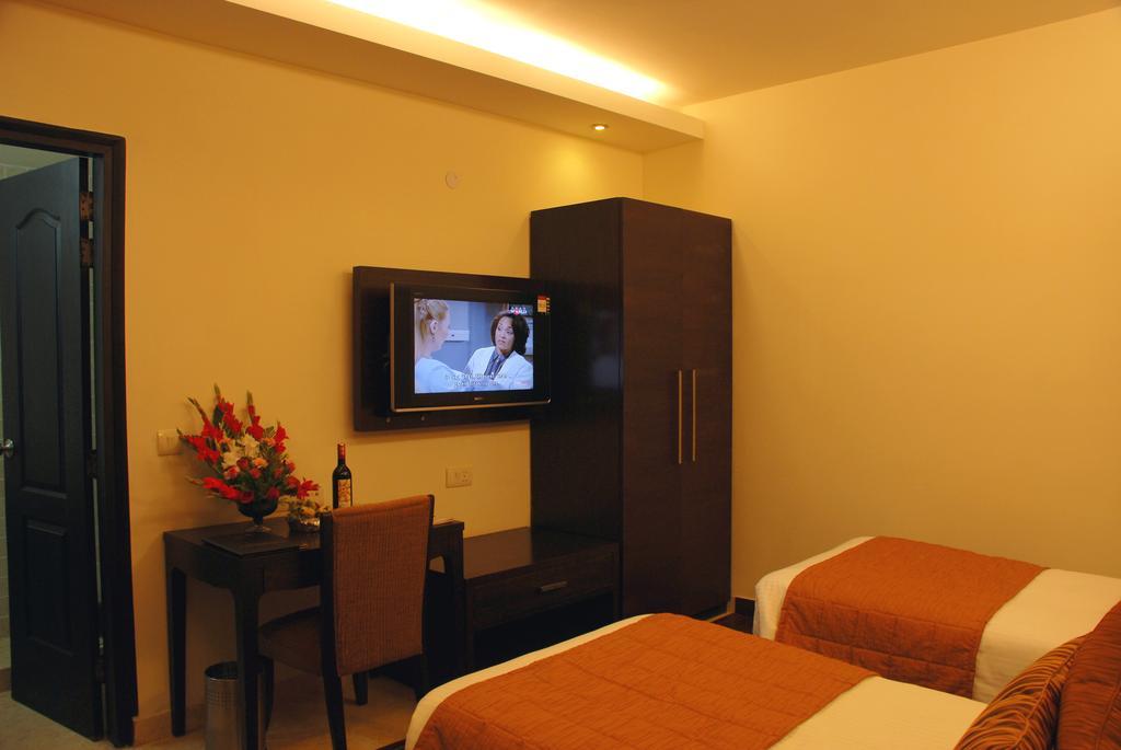 Hotel Jht 3*
