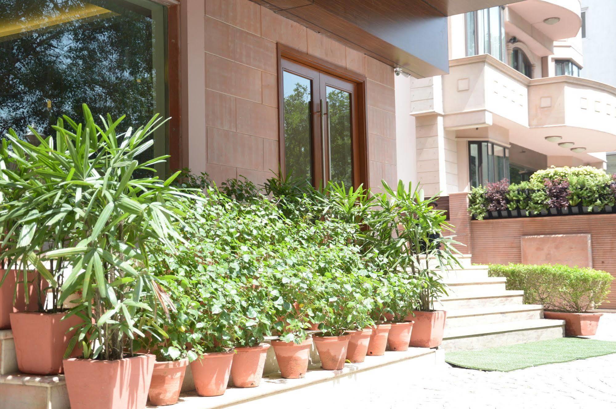 Connaught Royale Delhi New Delhi