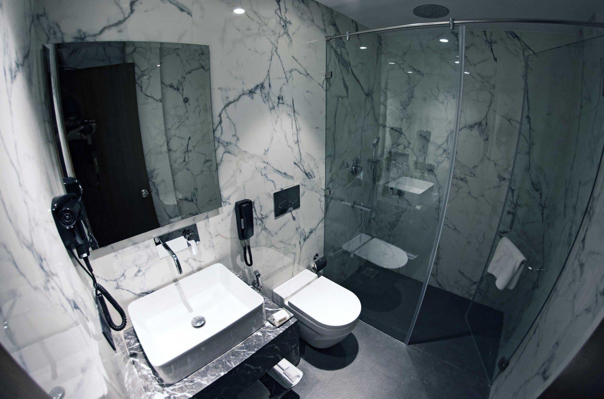 Connaught Royale Delhi Hotel 4*