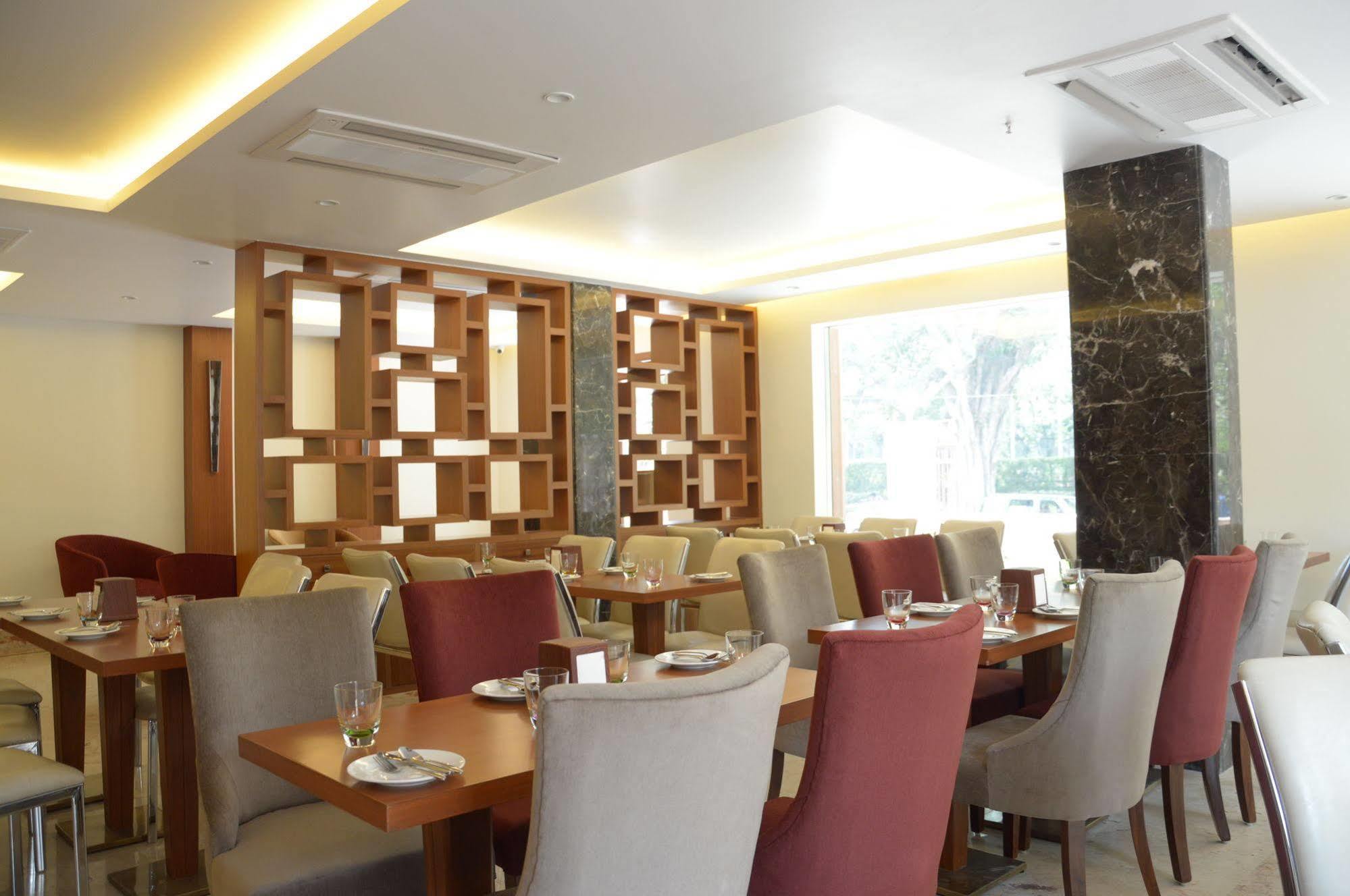 Hotel Connaught Royale Delhi New Delhi