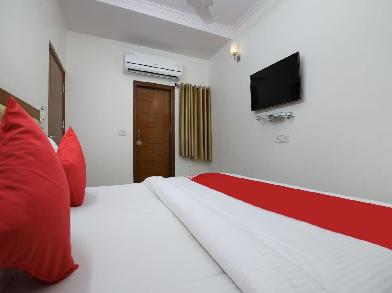 Street Hotel 3*