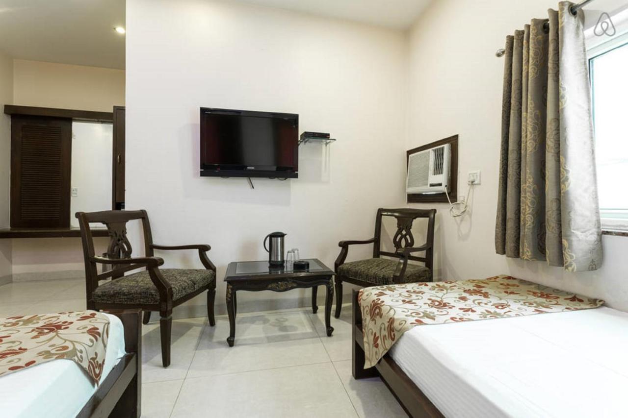 Amax Hotel New Delhi