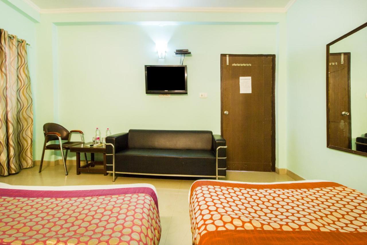 Hotel Le Princess @ Airport 3*