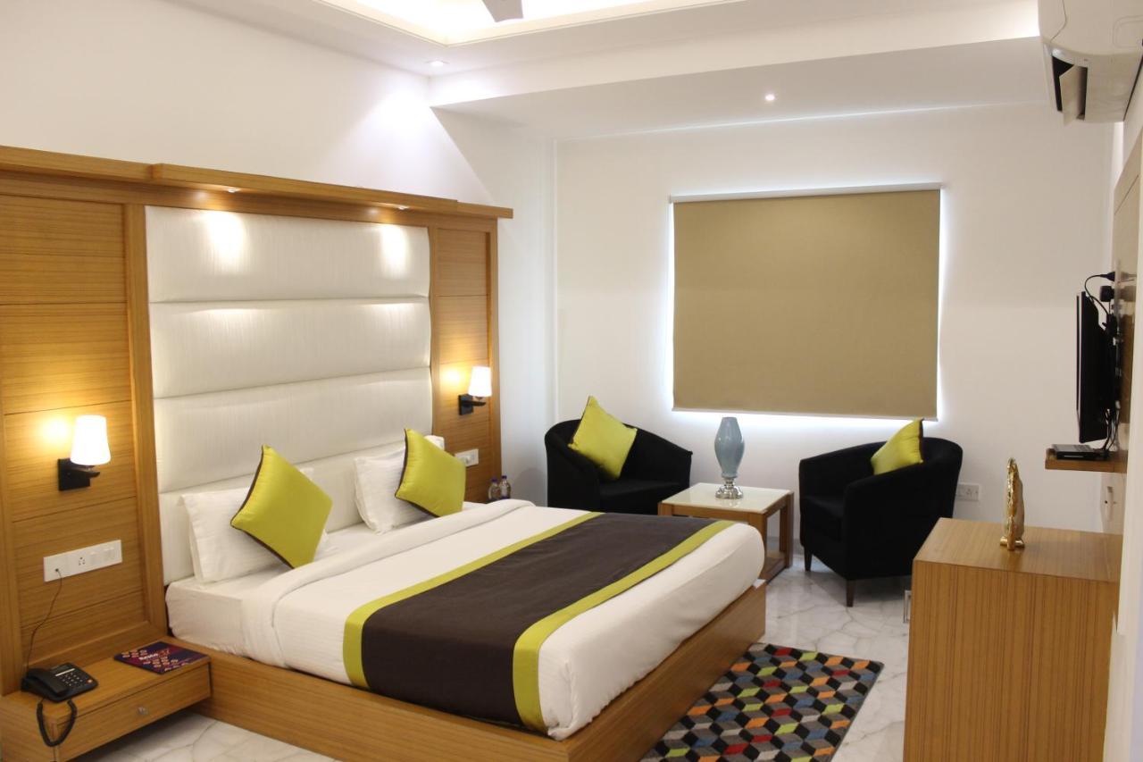 Aero Star Near Delhi Airport Hotel