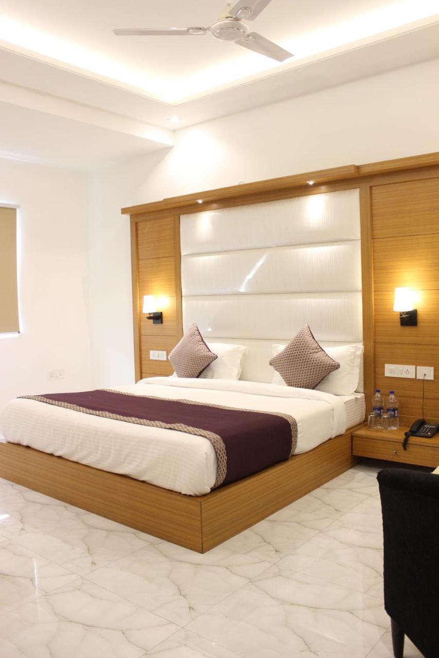 Aero Star Near Delhi Airport Hotel New Delhi