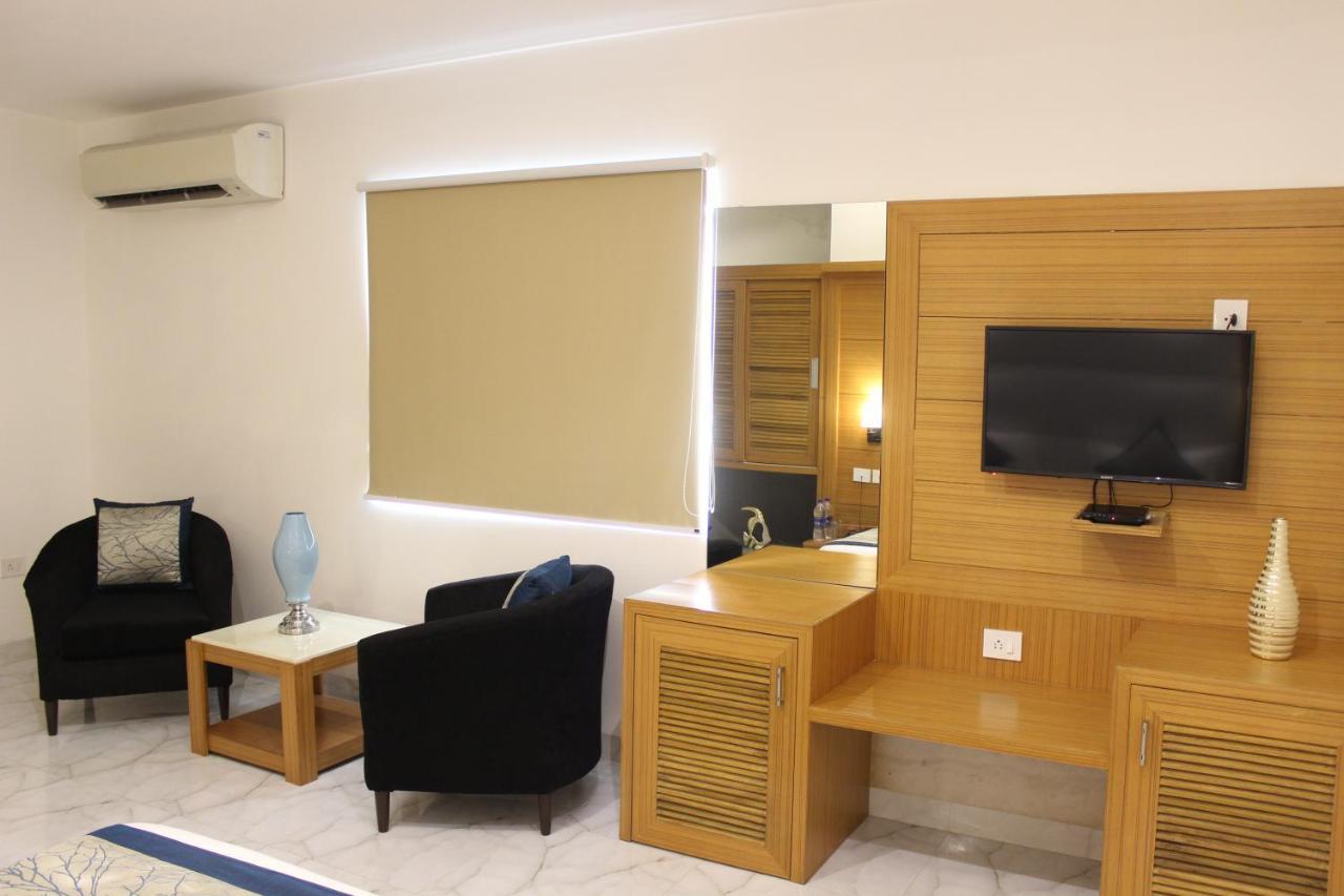 Hotel Aero Star Near Delhi Airport 3*