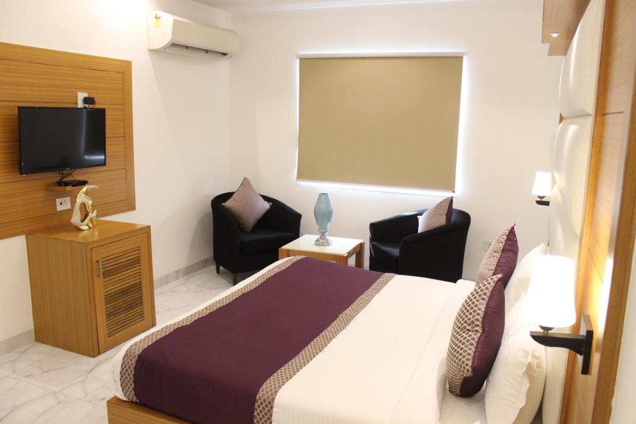 Aero Star Near Delhi Airport Hotel