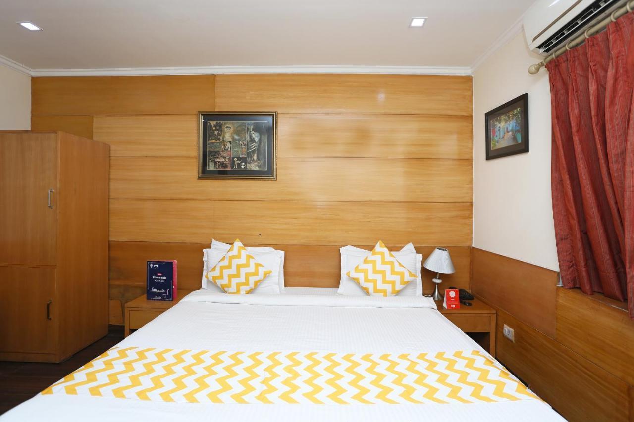 Hotel Oyo 11332 Daffodils