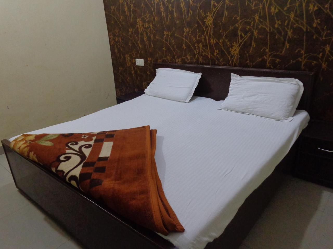 Akash Guest house
