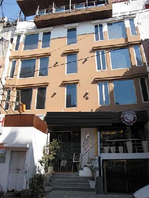 The White Klove Hotel 3*