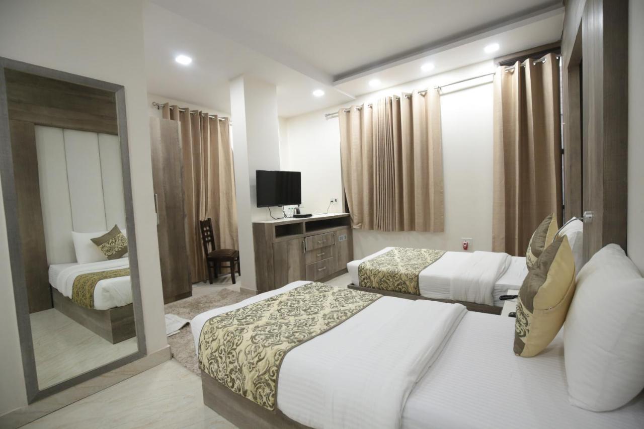 Hotel Red Castle - Karol Bagh - Where Luxury Meets Comfort Nova Deli
