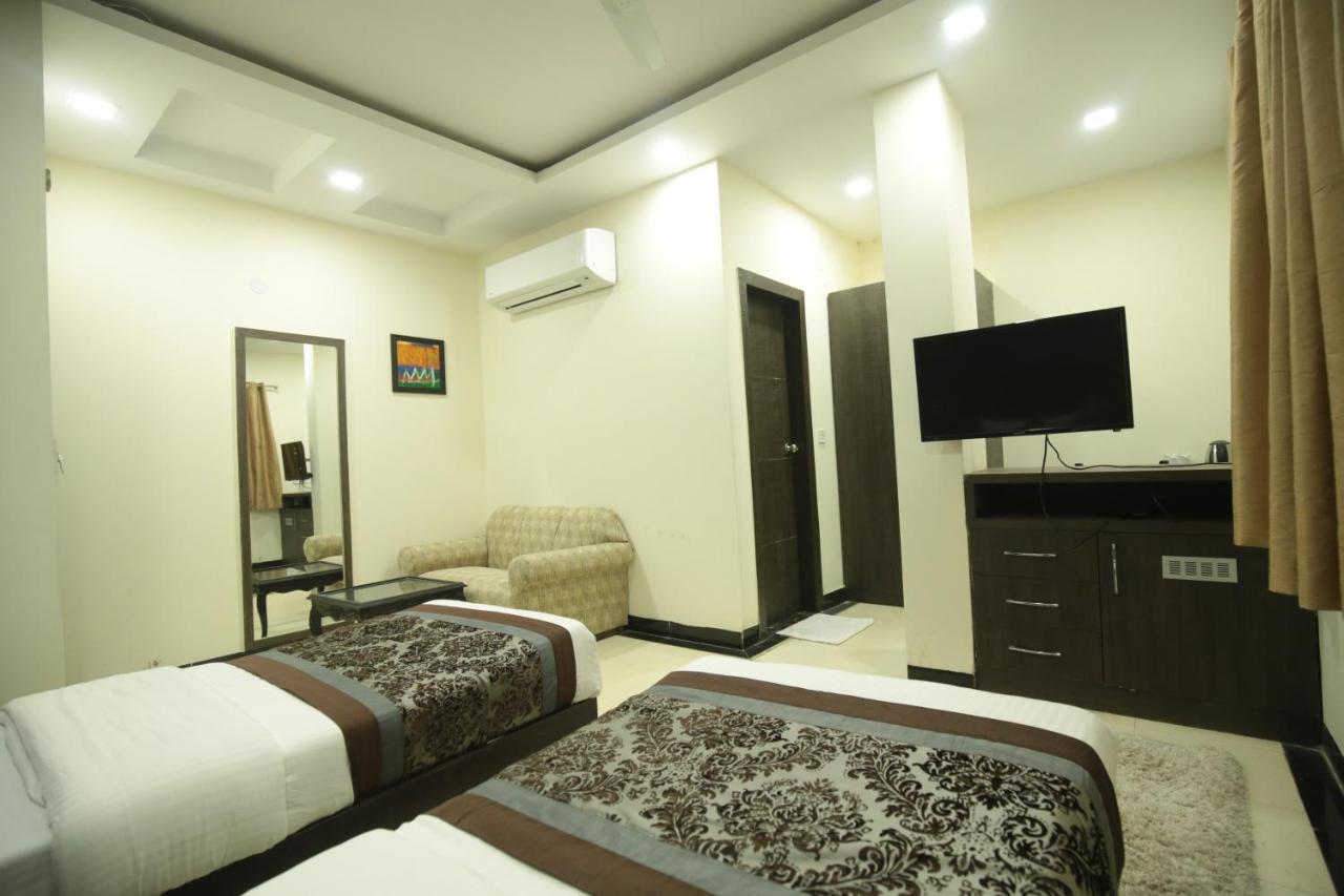 Red Castle - Karol Bagh - Where Luxury Meets Comfort 4* Nova Deli