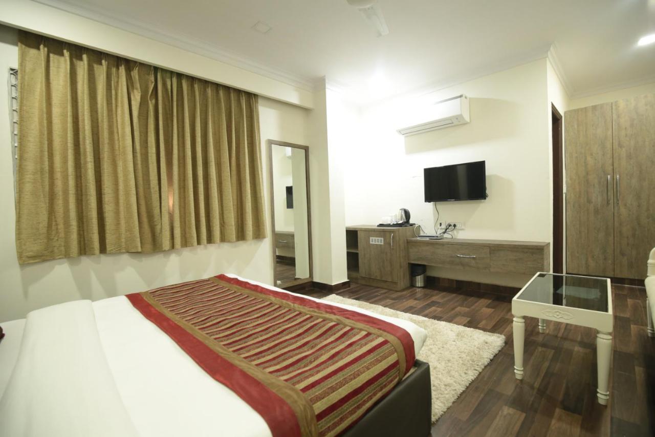 Red Castle - Karol Bagh - Where Luxury Meets Comfort Hotel Nova Deli