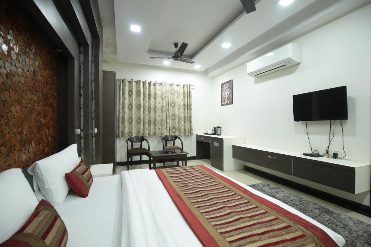 Red Castle - Karol Bagh - Where Luxury Meets Comfort 4* Nova Deli