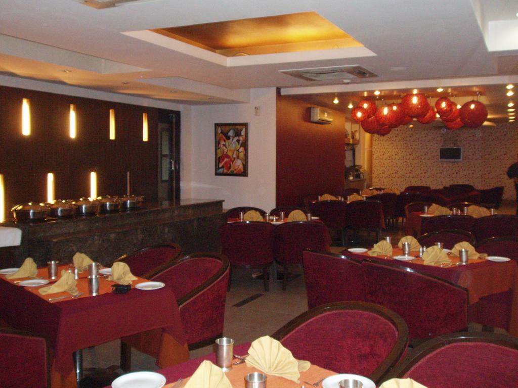 Hotel The White Klove 3*