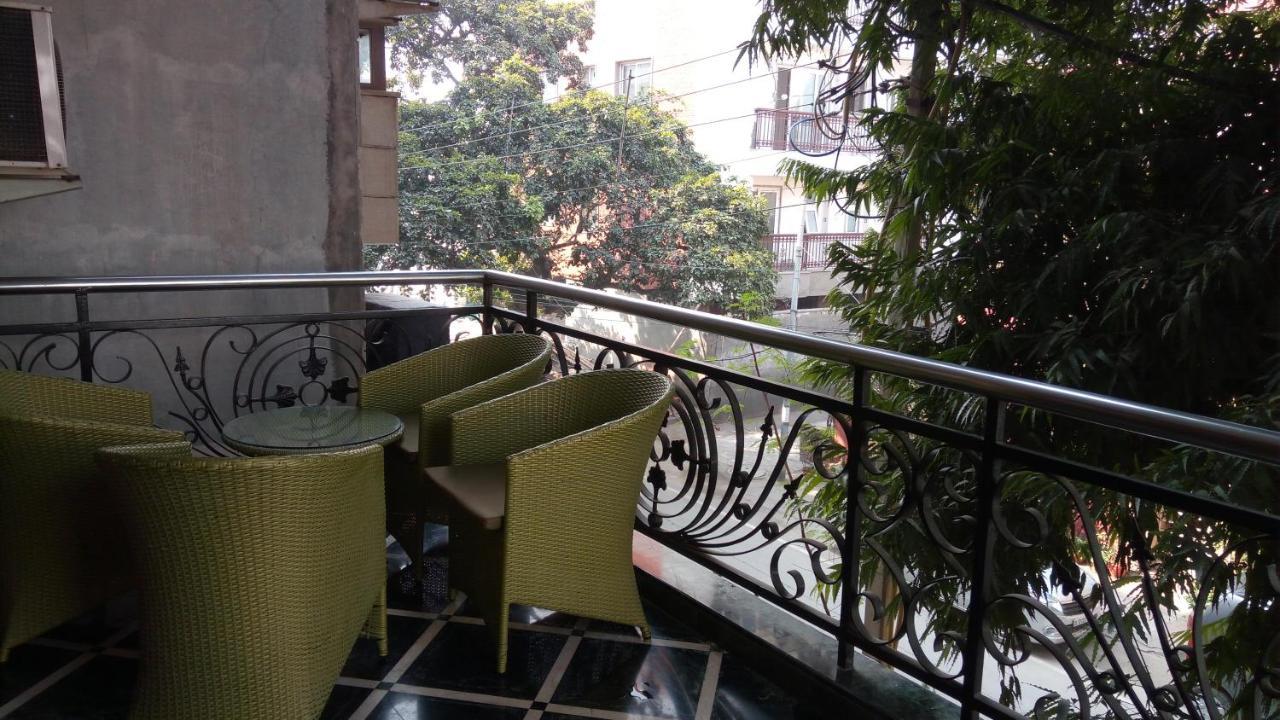 Short Luxury Separate 3bhk In Green Park Near Metro With Lift Minimum 3 Nights Apartment New Delhi