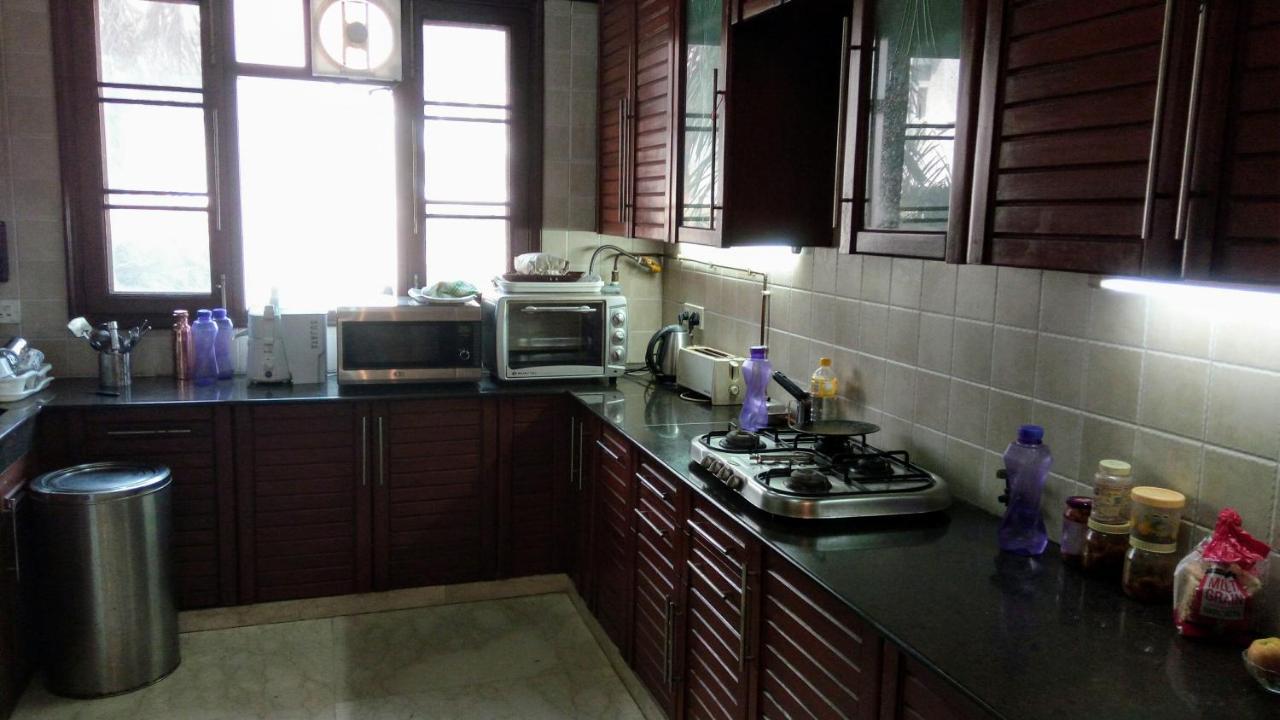 Short Luxury Separate 3bhk In Green Park Near Metro With Lift Minimum 3 Nights * New Delhi