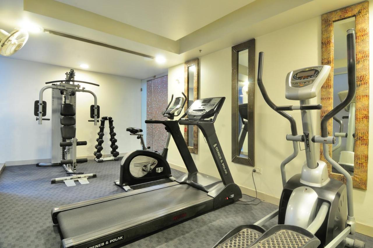 Aura - Railway Station Hotel New Delhi