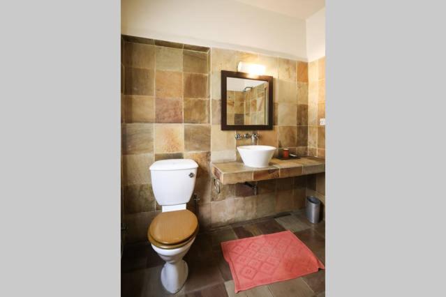 G 49 Bed & Breakfast New Delhi