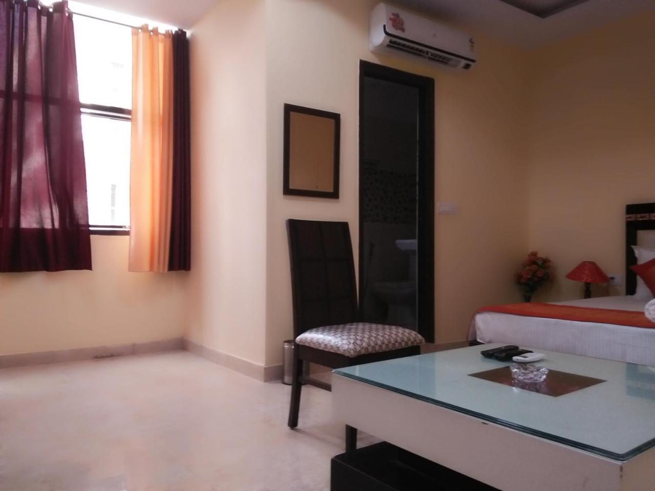 Ashoka Palace Near Igi Airport Hotel
