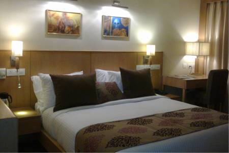 Zone Connect By The Park Saket 5*