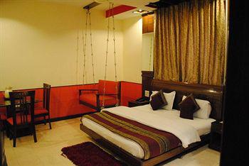Baba Deluxe Near Railway Station And Center -by Rcg Hotel New Delhi