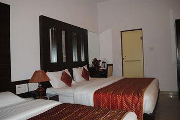 Baba Deluxe Near Railway Station And Center -by Rcg 3* New Delhi