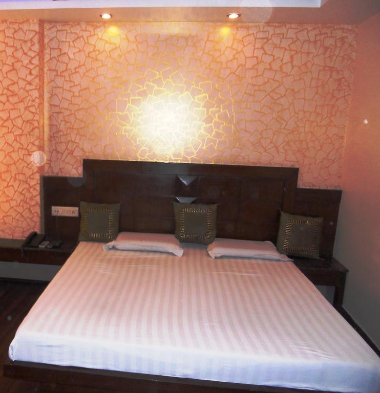 Amax Hotel
