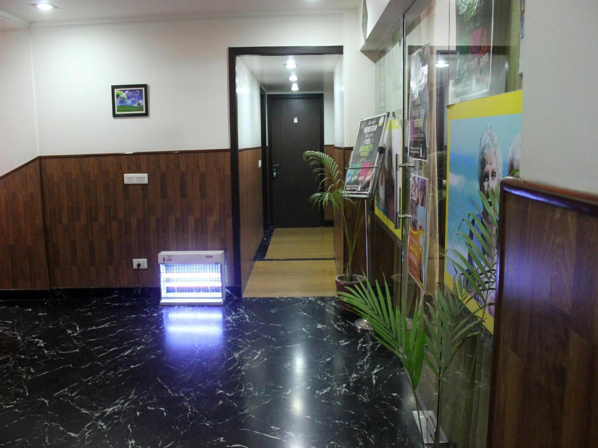 Oyo 1185 Msk Residency 3*
