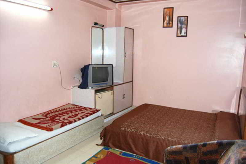 Woodland Deluxe Hotel