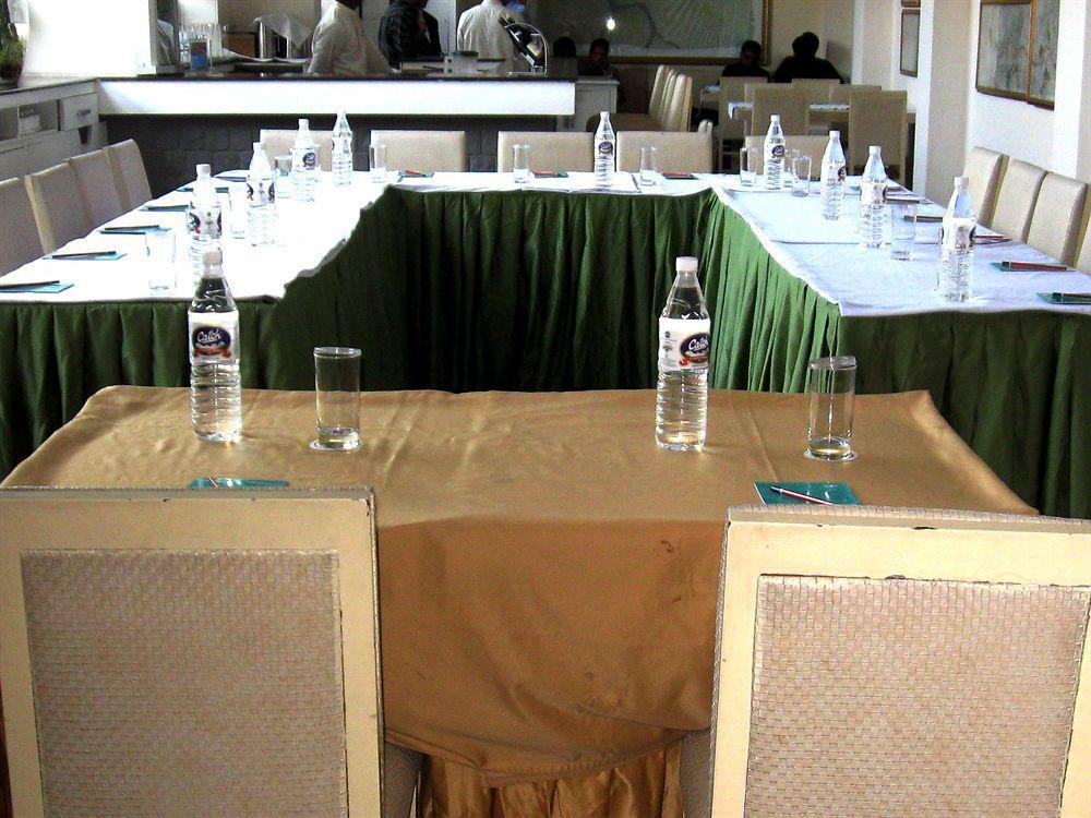 Hotel The Corus 3*