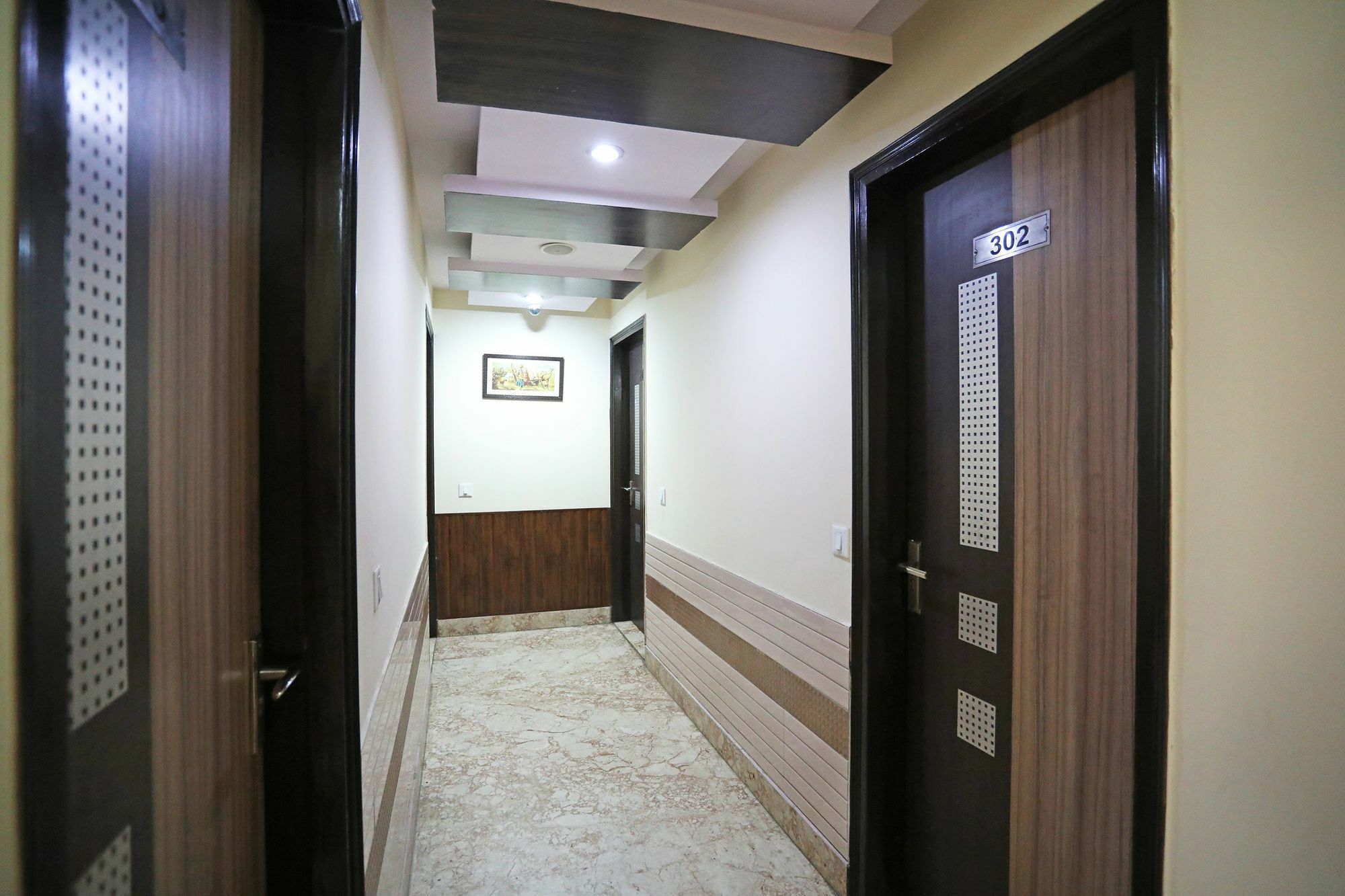 Vedas Heritage - Karol Bagh Hotel