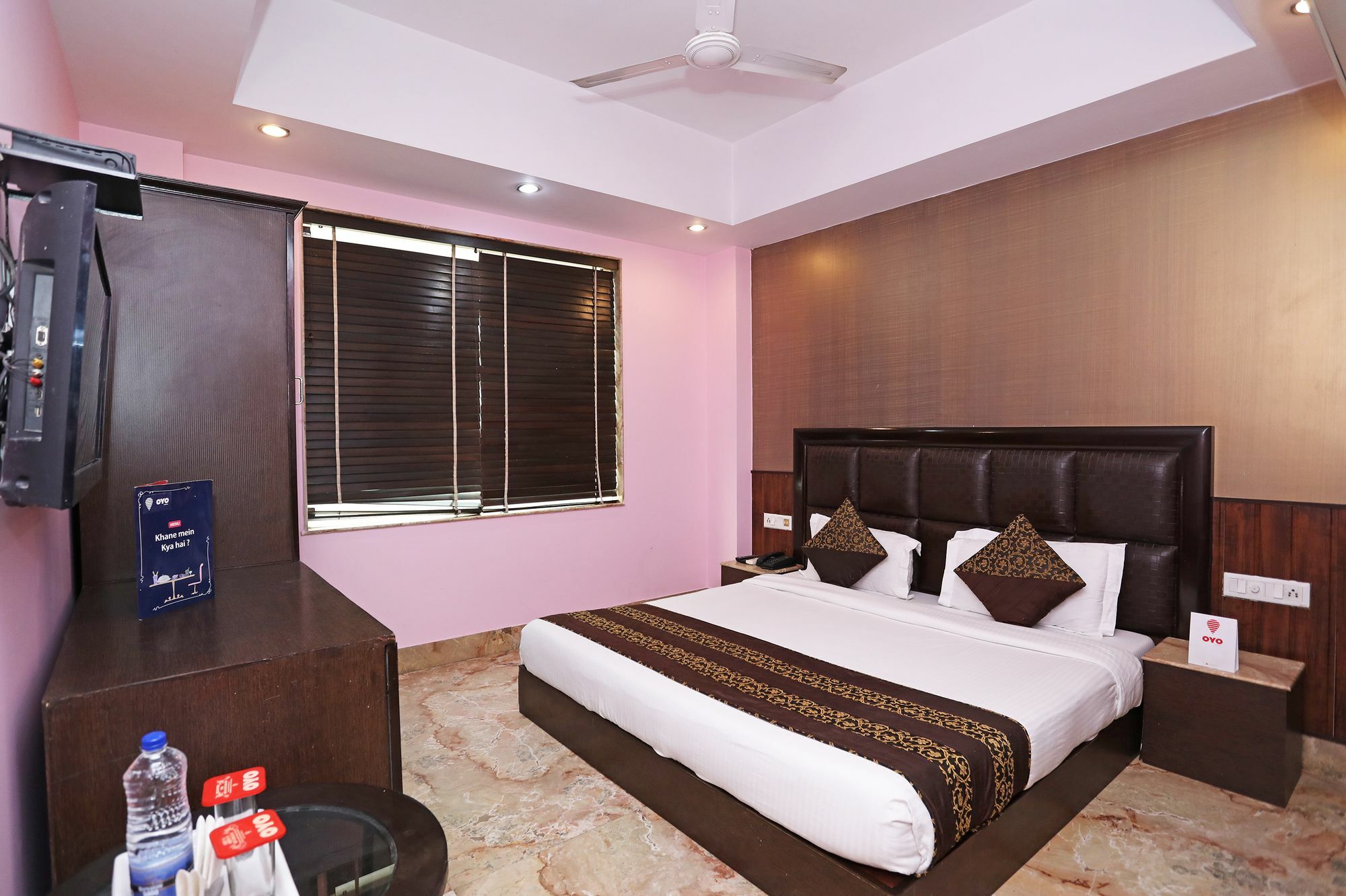 Hotel Vedas Heritage - Karol Bagh